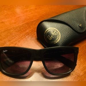 Selling a pair of Ray-Ban sunglasses.